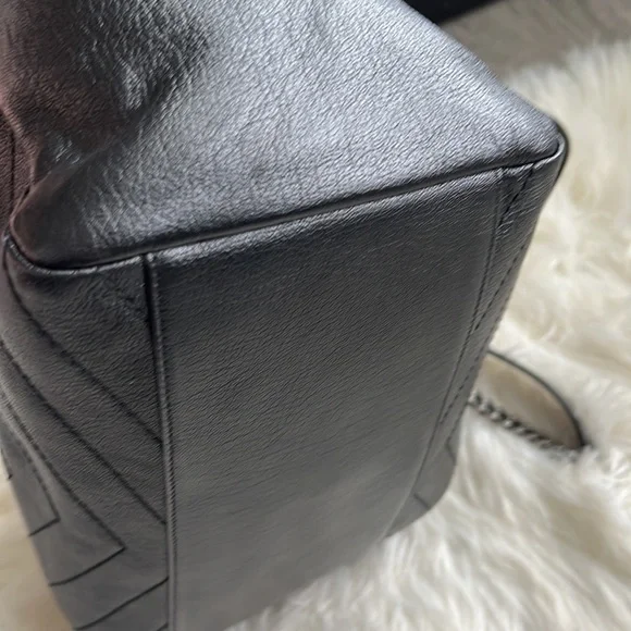 Yves Saint Laurent Nolita Leather Shoulder Bag Medium - Picture 7 of 8